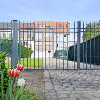 1_front side Zeenstraat_garden gate driveway_01